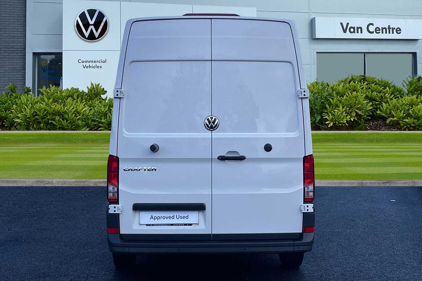 Volkswagen Crafter Cr35 Mwb Diesel Fwd 2.0 TDI 140PS Trendline High Roof Van