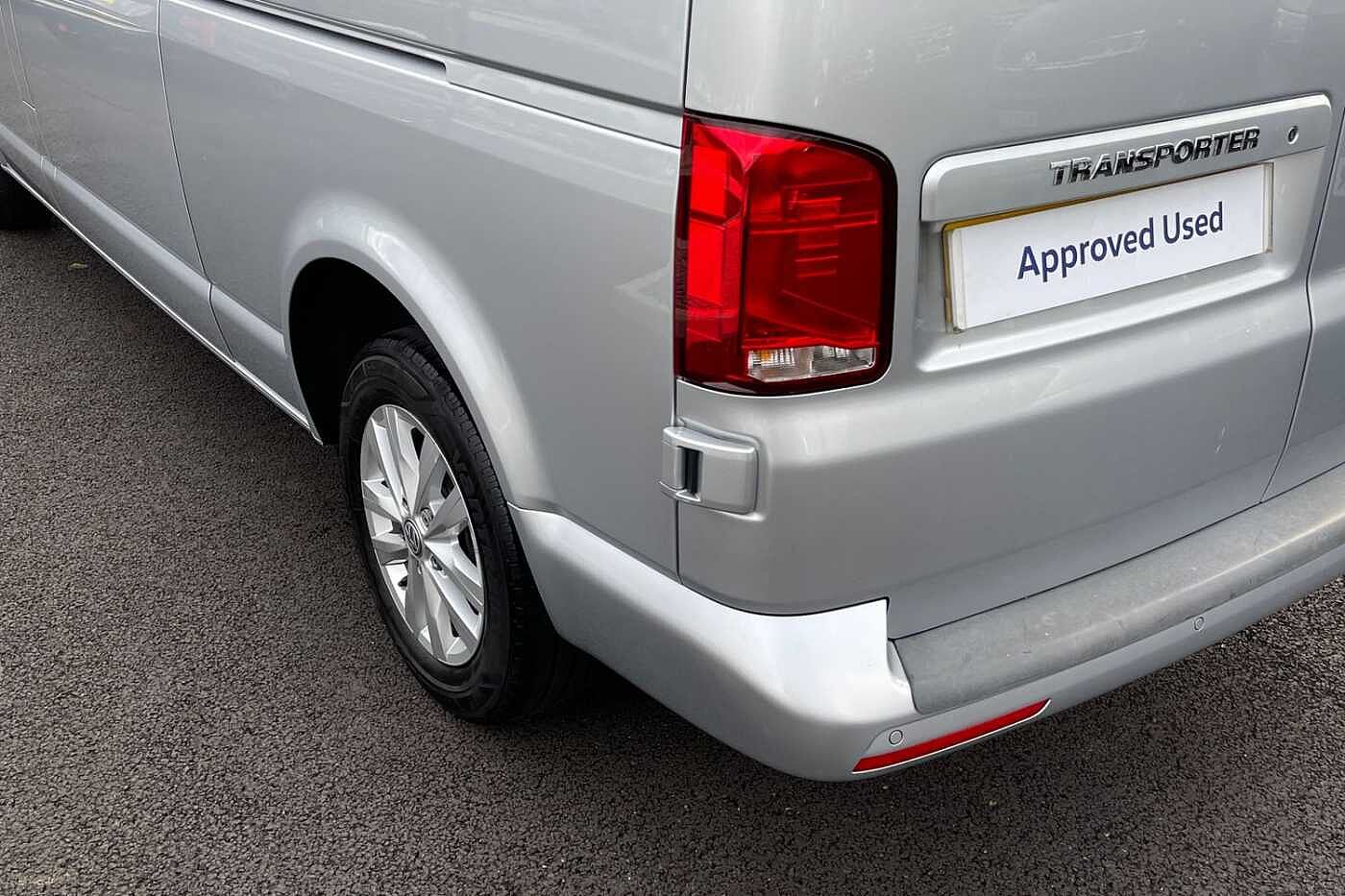 Volkswagen Transporter PV 2.0TDI 110ps T30 Highline BMT LWB