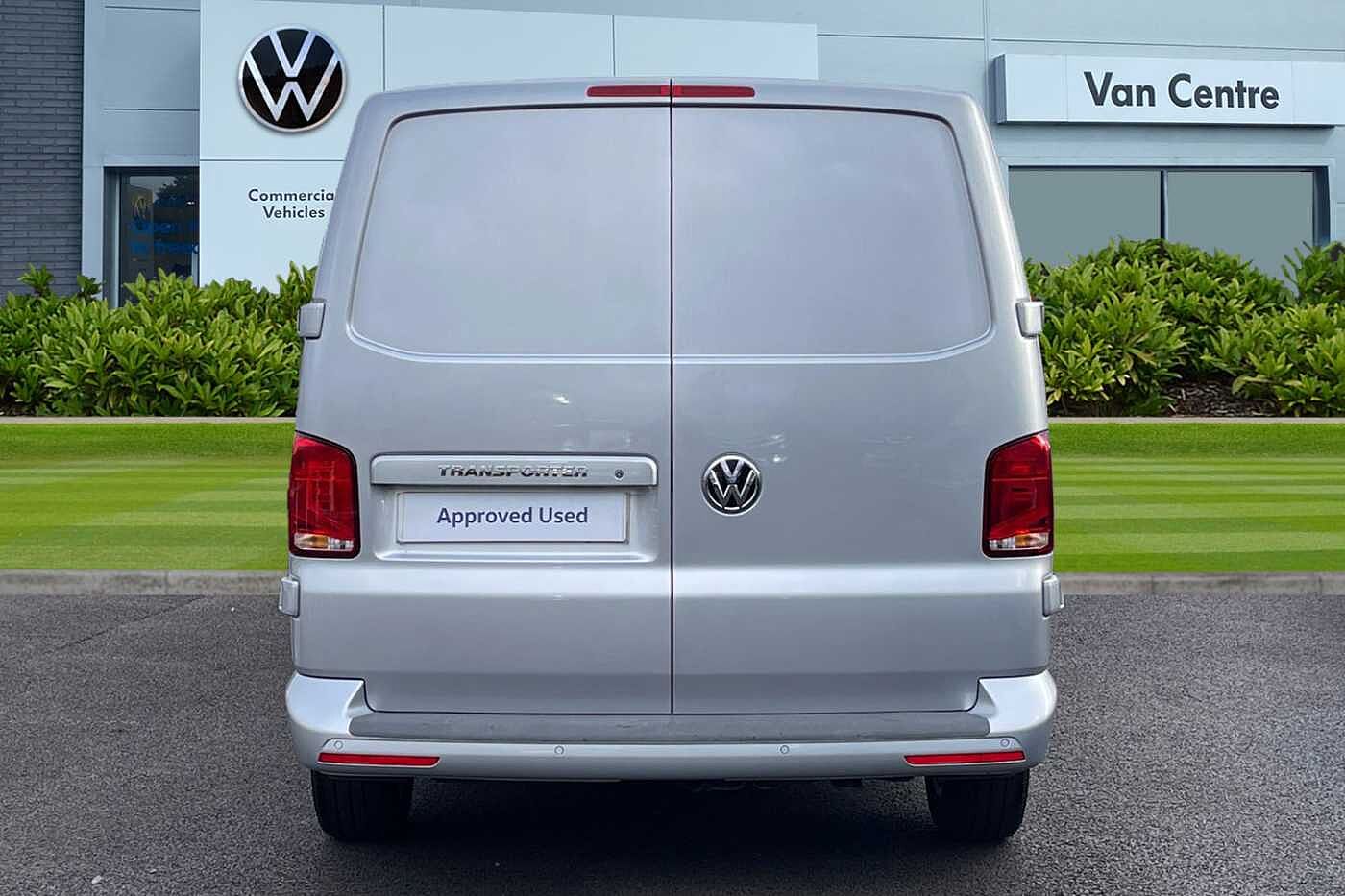 Volkswagen Transporter PV 2.0TDI 110ps T30 Highline BMT LWB
