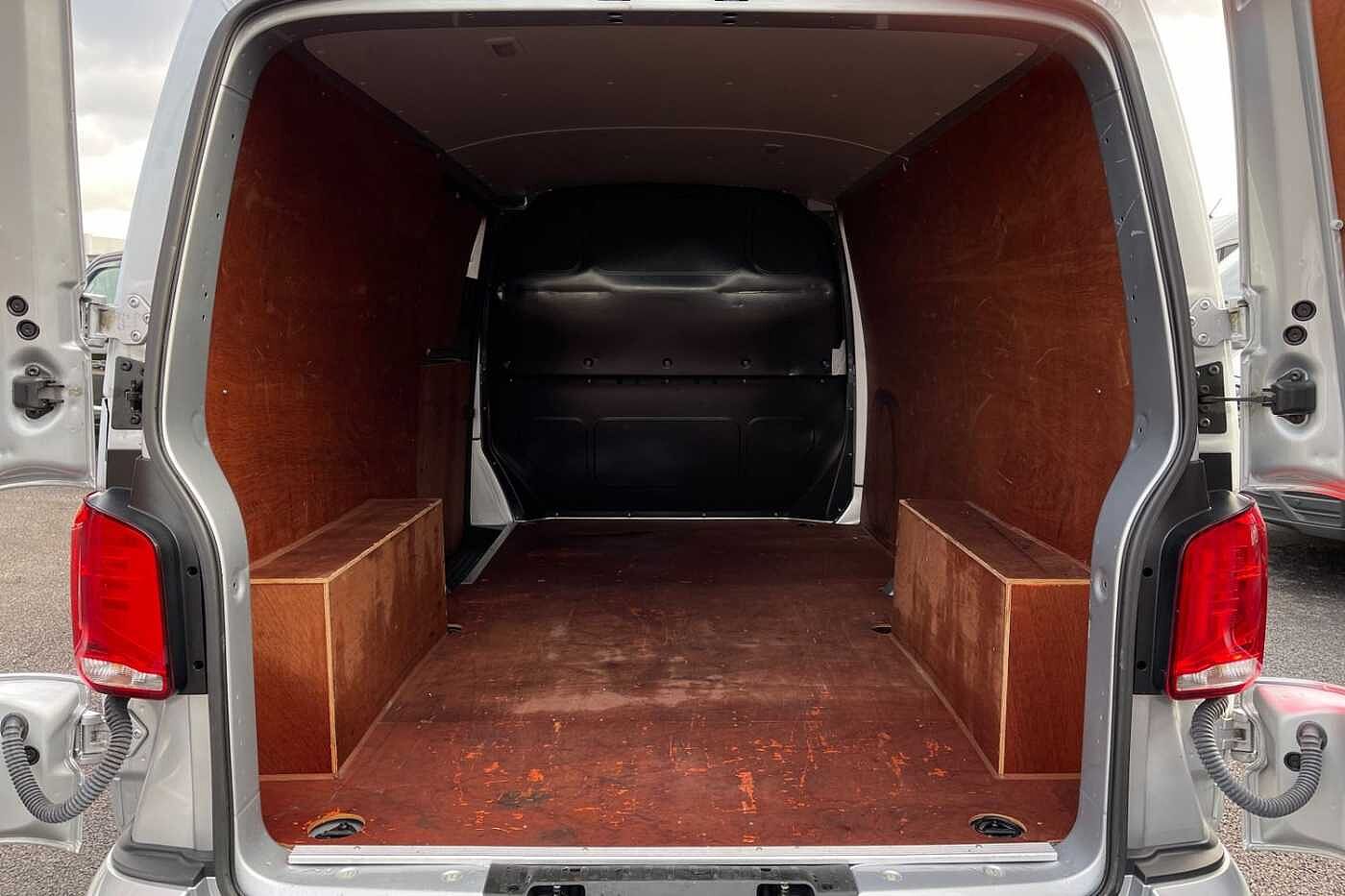 Volkswagen Transporter PV 2.0TDI 110ps T30 Highline BMT LWB