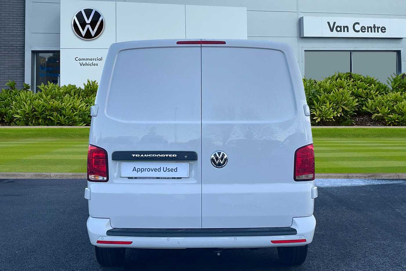 Volkswagen Transporter 2.0TDI 110ps T28 Highline BMT SWB PV