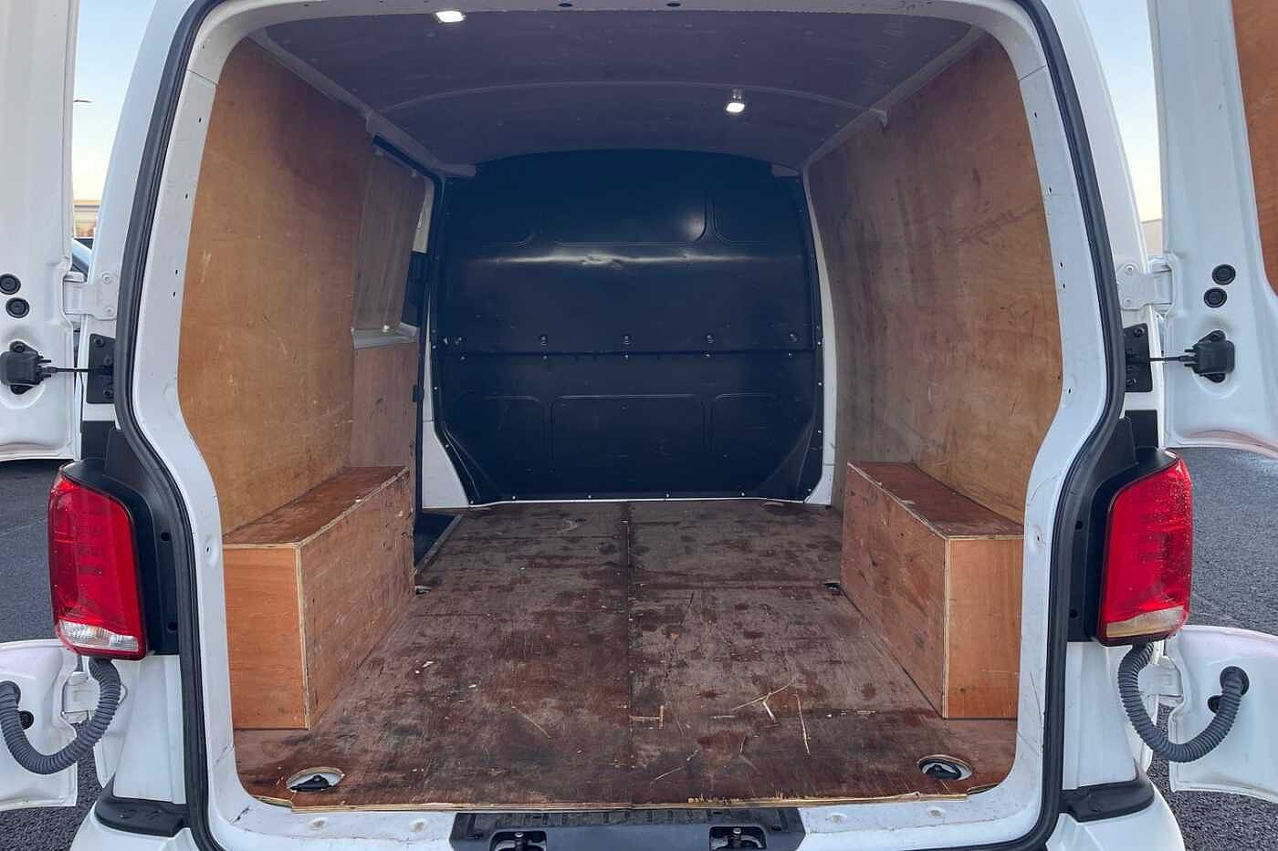 Volkswagen Transporter 2.0TDI 110ps T28 Highline BMT SWB PV