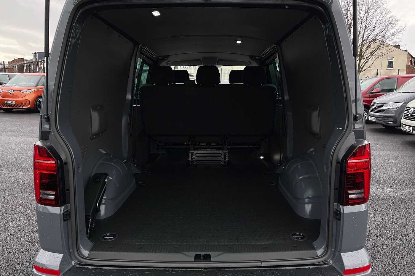 Volkswagen T32 Transporter T32 Kombi LWB 150ps DSG