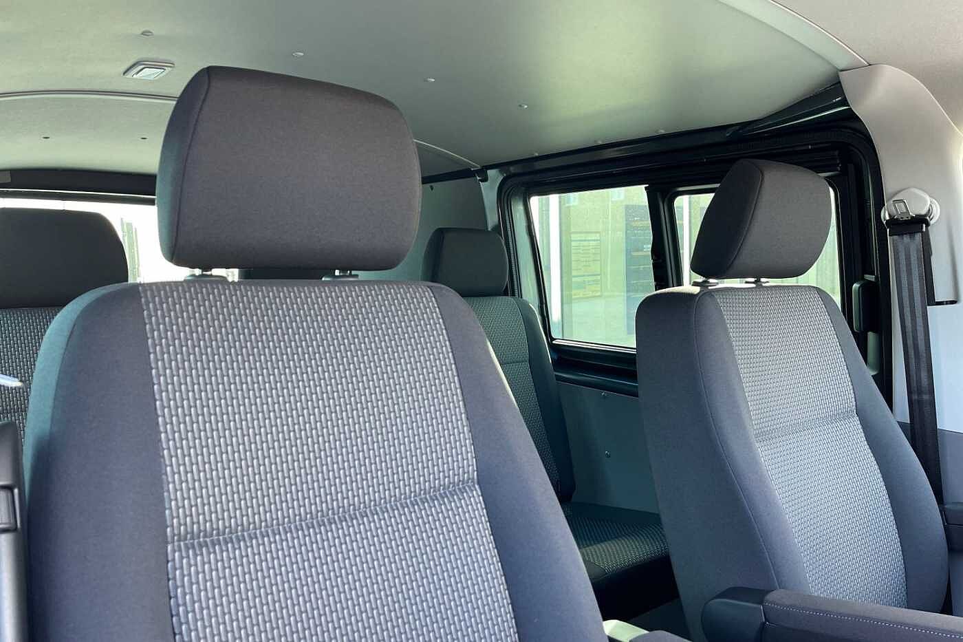 Volkswagen Transporter Kombi 2.0TDI 150 T32 Highline BMT LWB