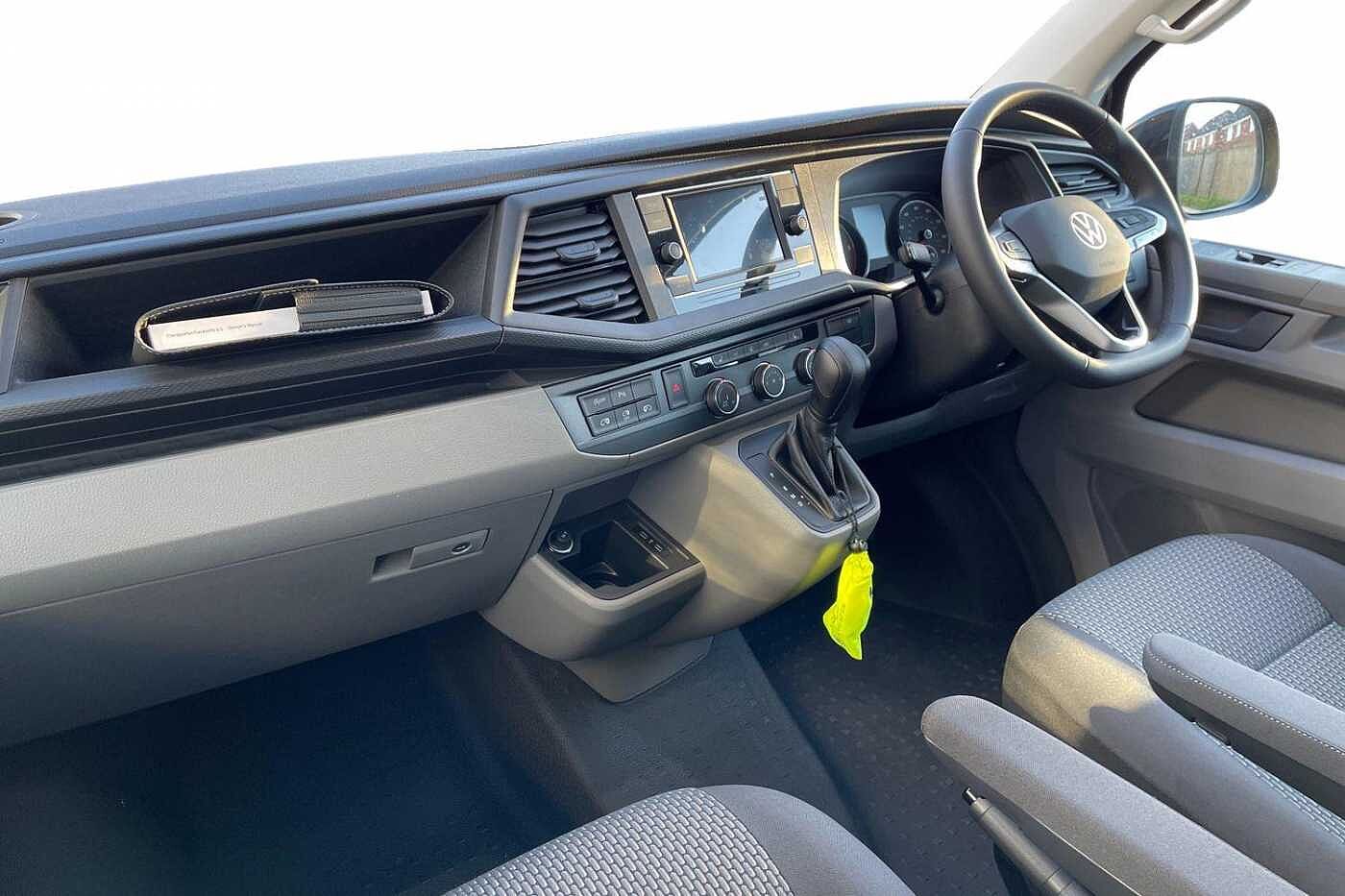 Volkswagen Transporter Kombi 2.0TDI 150 T32 Highline BMT SWB