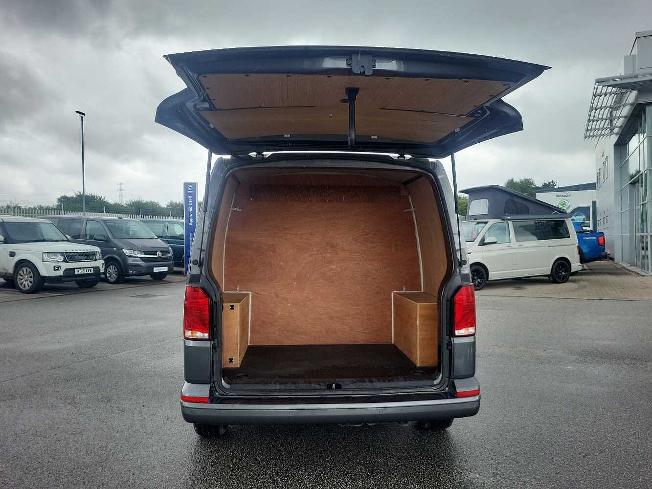 Volkswagen Transporter 2.0TDI 110ps Eu6dT-E T30 Highline SWB