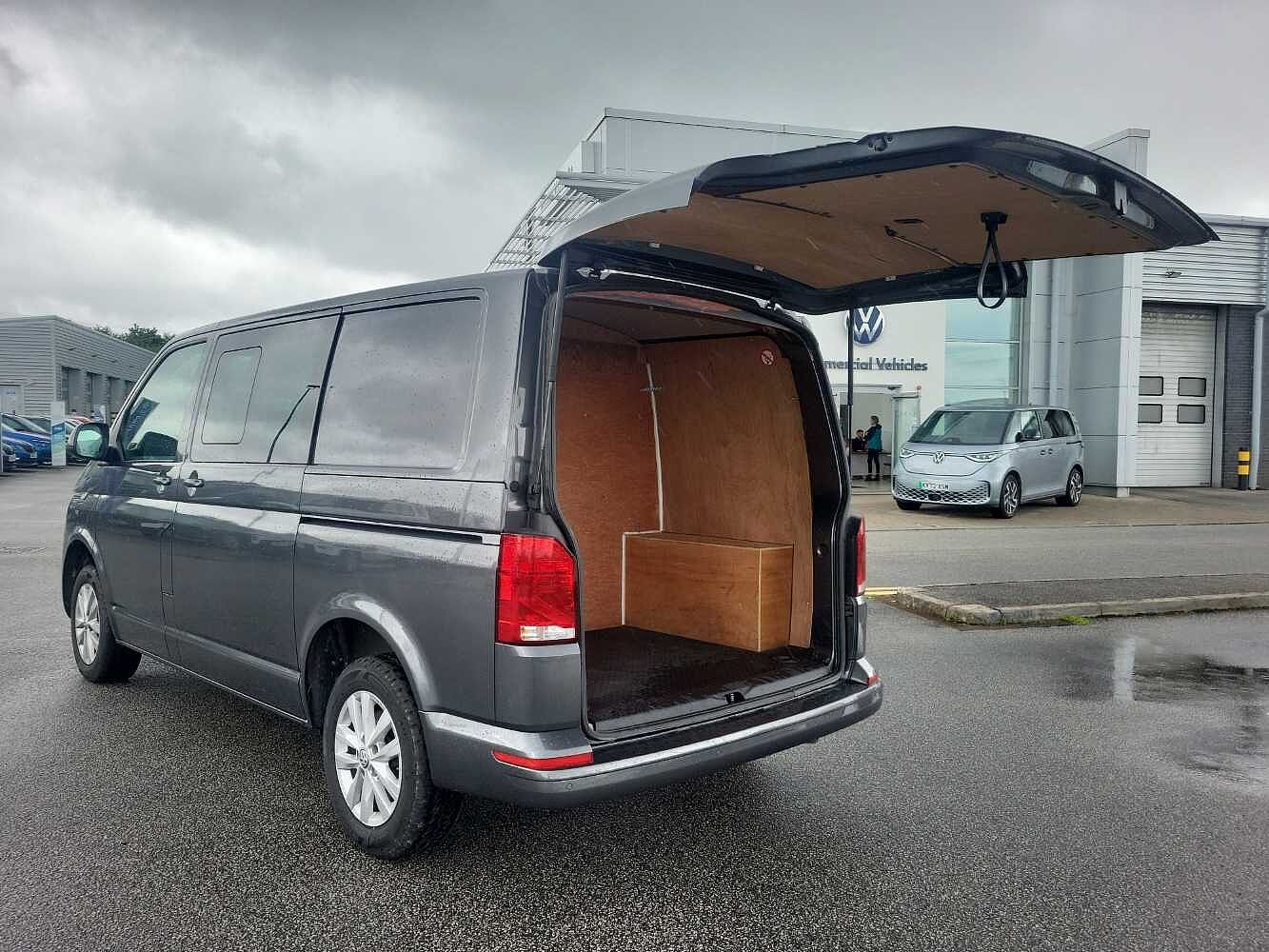 Volkswagen Transporter 2.0TDI 110ps Eu6dT-E T30 Highline SWB