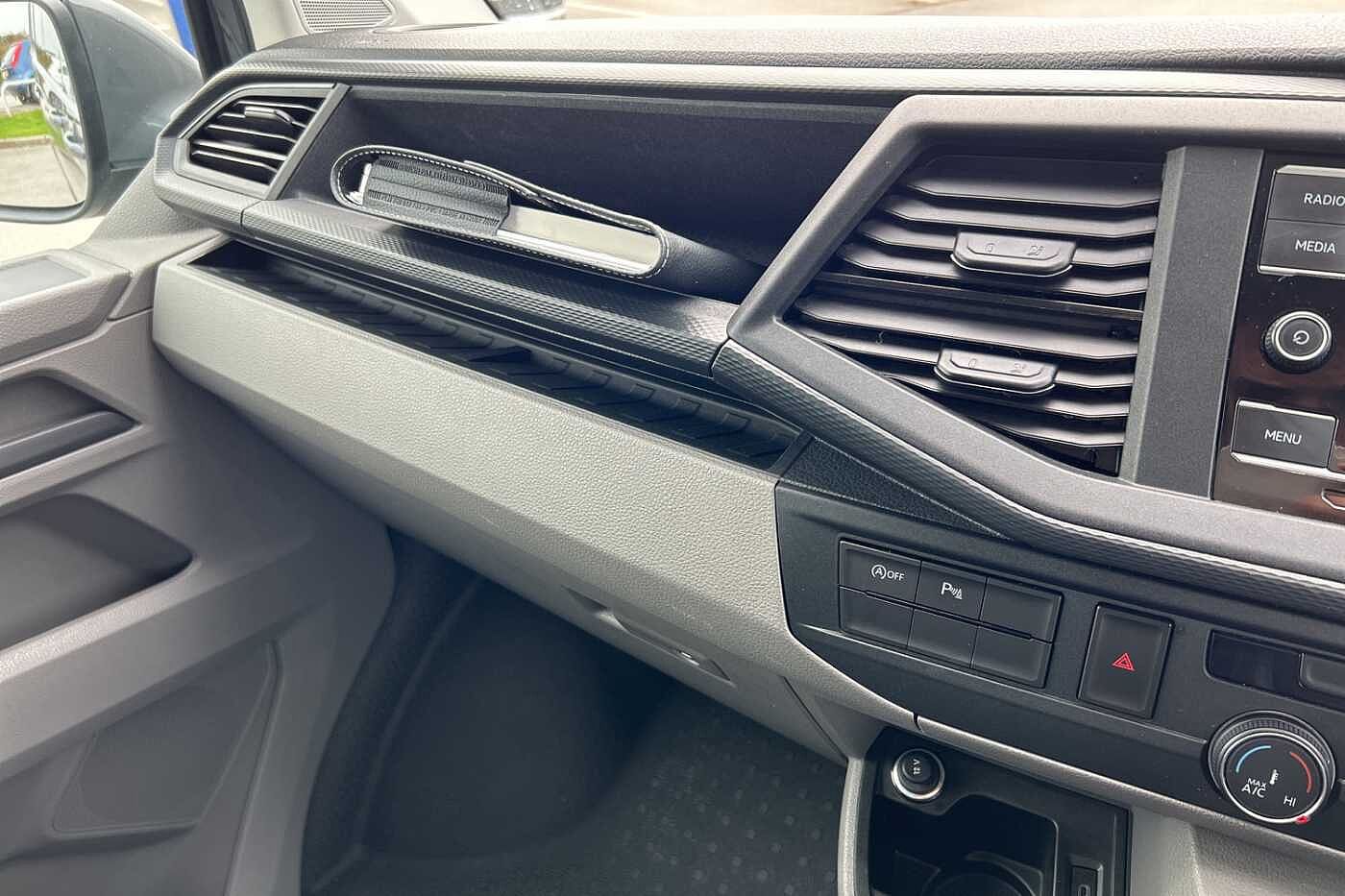 Volkswagen Transporter 2.0BiTDI 204ps T32 Highline SWB DSG