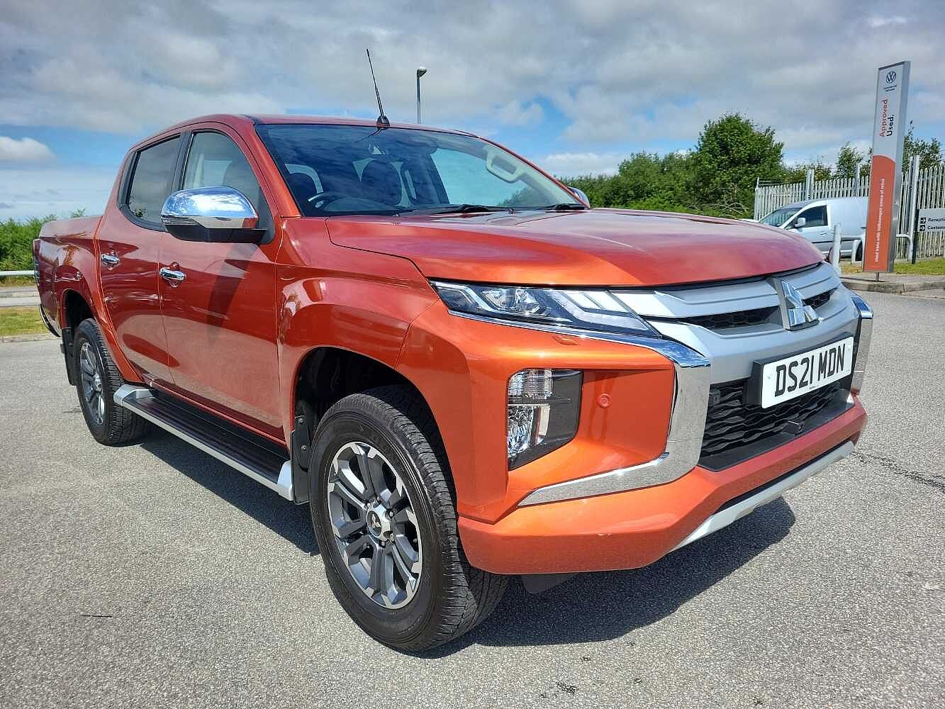 Mitsubishi L200 2.2 DI-D 4WD (150PS) Barbarian X DC PU