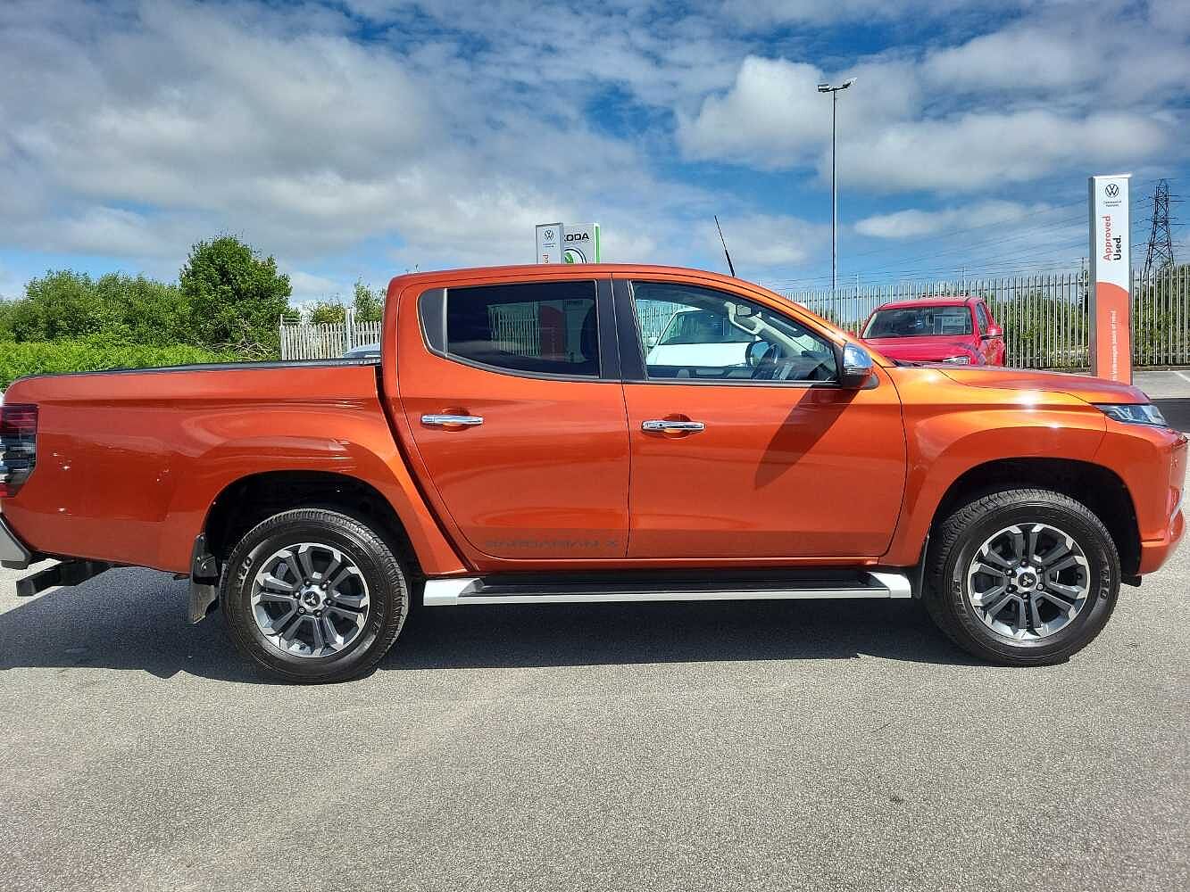 Mitsubishi L200 2.2 DI-D 4WD (150PS) Barbarian X DC PU