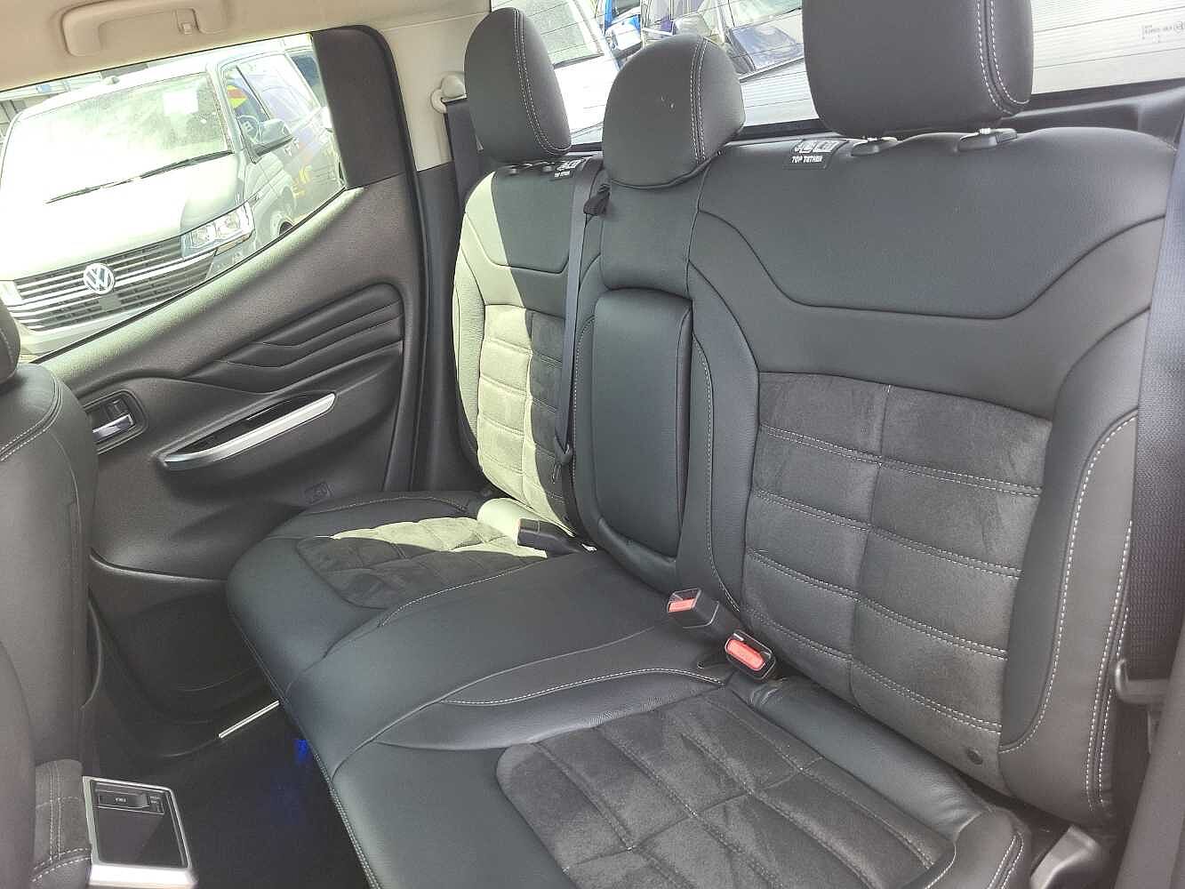 Mitsubishi L200 2.2 DI-D 4WD (150PS) Barbarian X DC PU