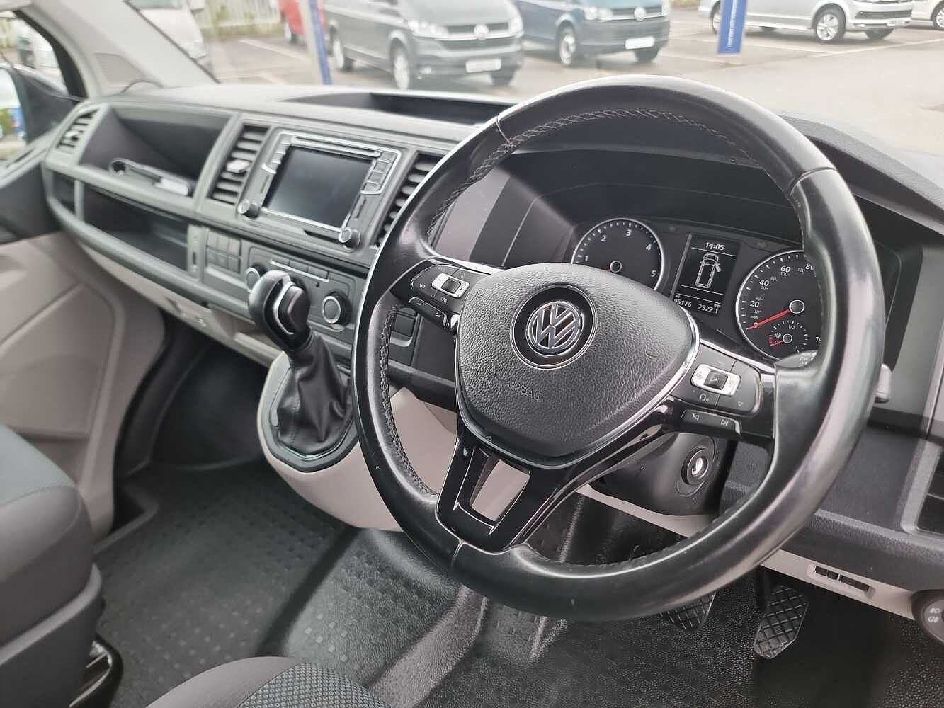 Volkswagen Transporter Kombi 2.0BiTDI 204PS T32 HLBMT LWB DSG**LED Headlights**