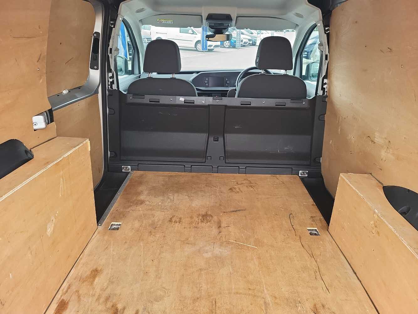 Volkswagen Caddy Cargo 2.0TDI 102PS C20 Commerce Plus PV