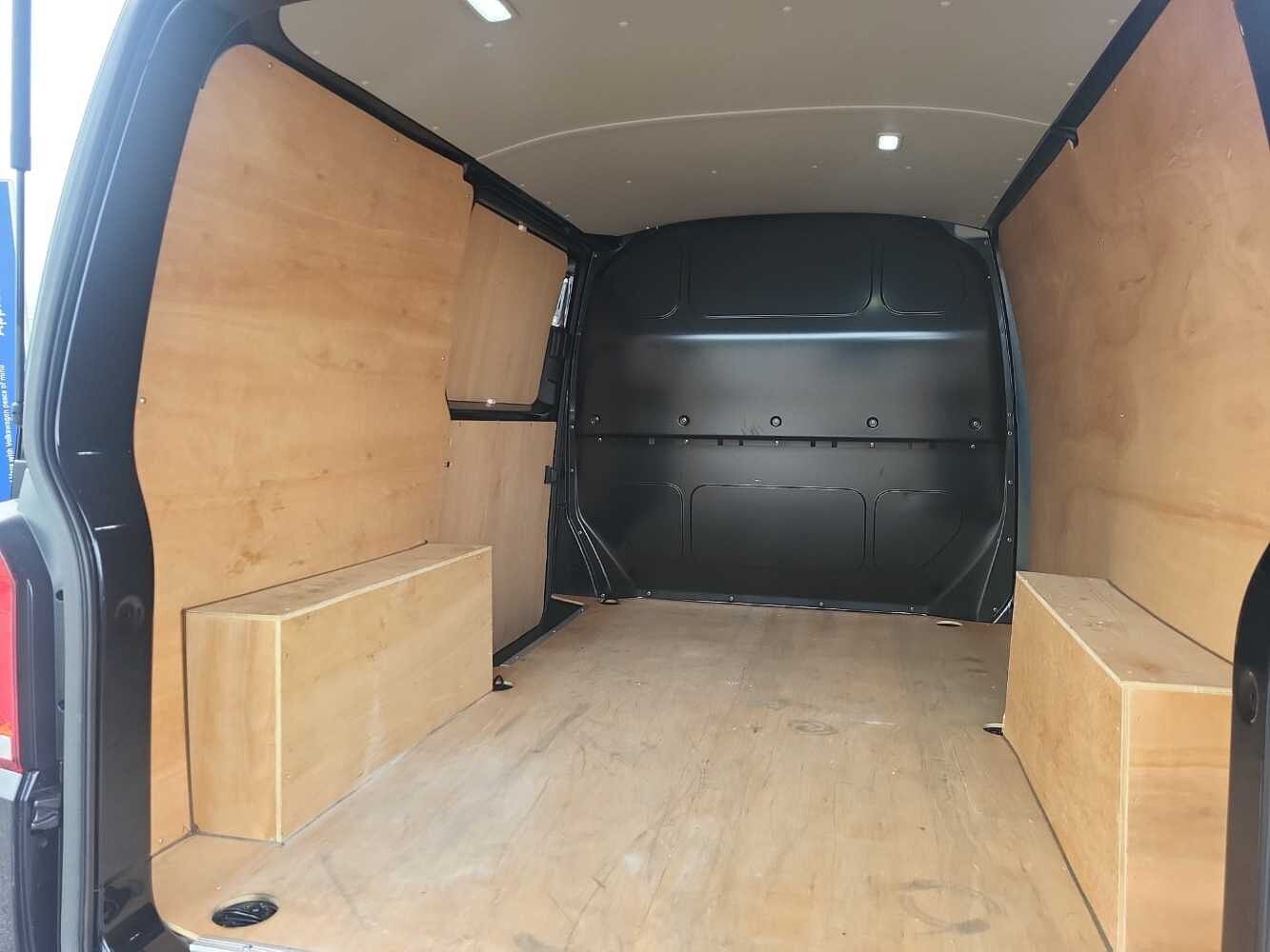 Volkswagen Transporter 2.0TDI (150PS)Eu6 T30 Highline SWB PV