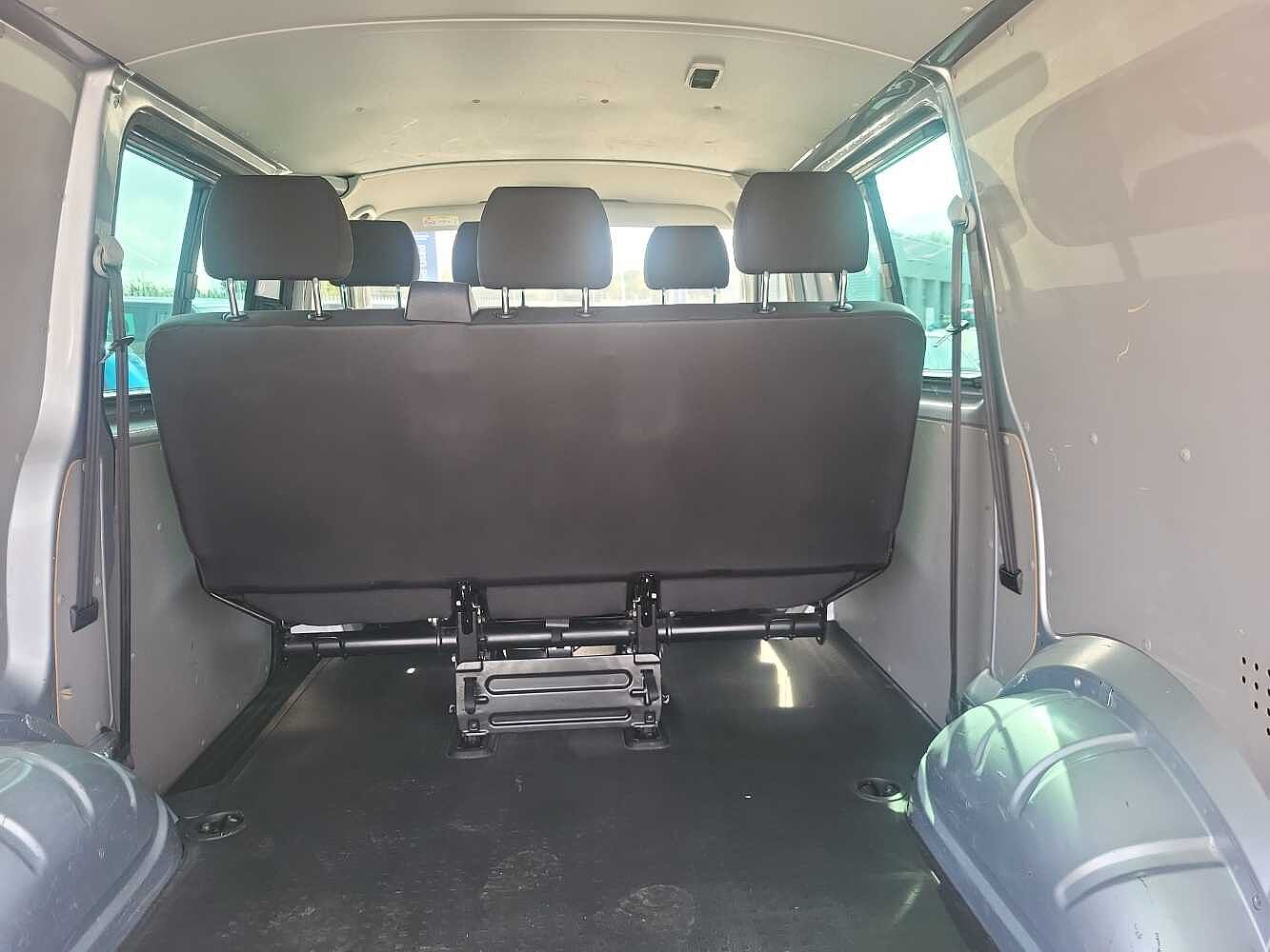 Volkswagen Transporter Kombi 2.0TDI 150 T32 Highline BMT SWB