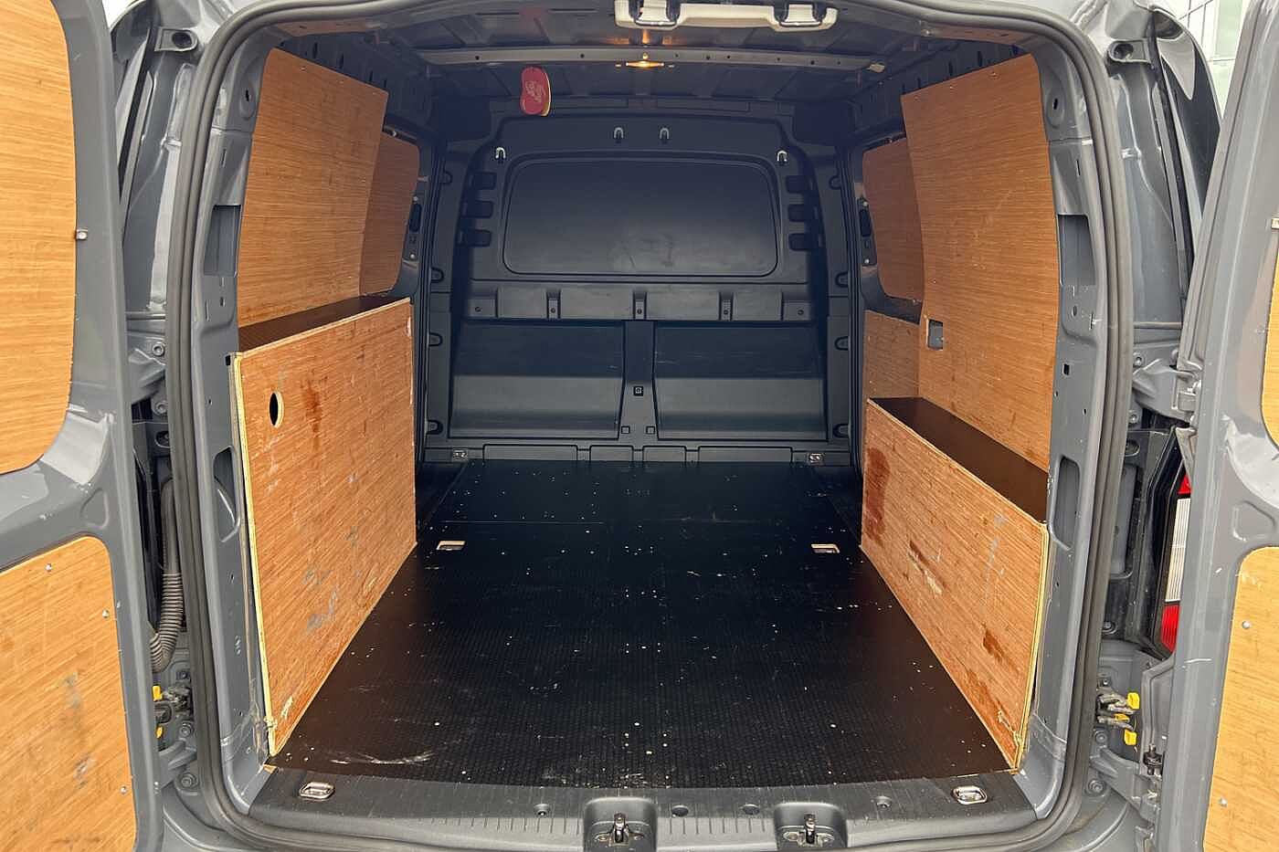 Volkswagen Caddy Cargo 2.0TDI 102PS C20 Commerce Plus PV