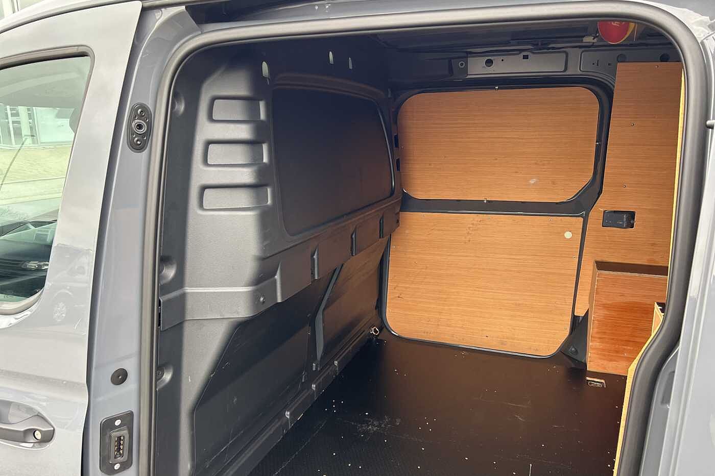 Volkswagen Caddy Cargo 2.0TDI 102PS C20 Commerce Plus PV