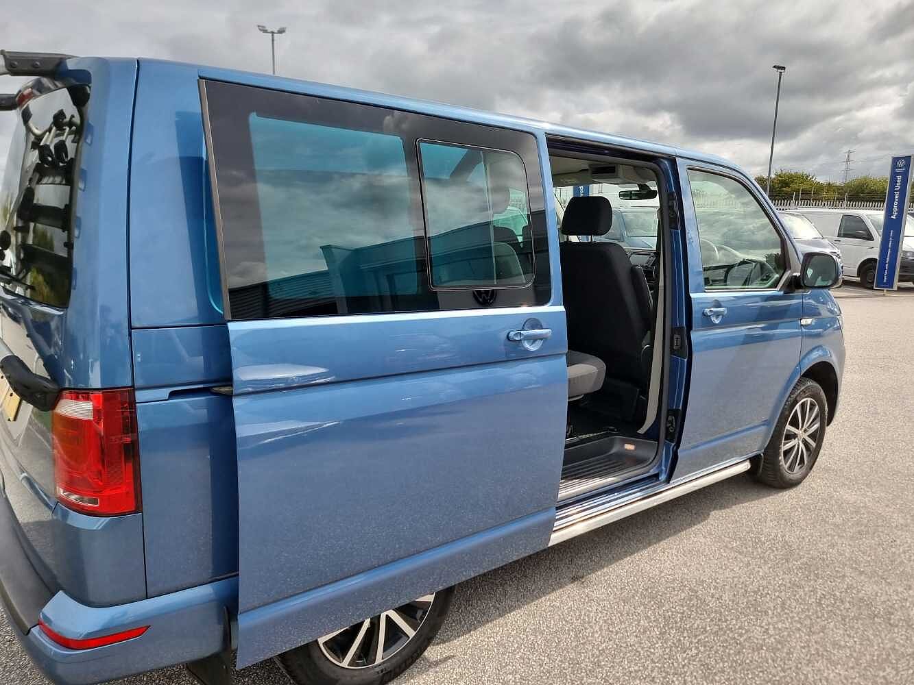 Volkswagen Transporter Kombi 2.0BiTDI 204PS EU6 T32 HL LWB 4M***LOTS OF EXTRAS***