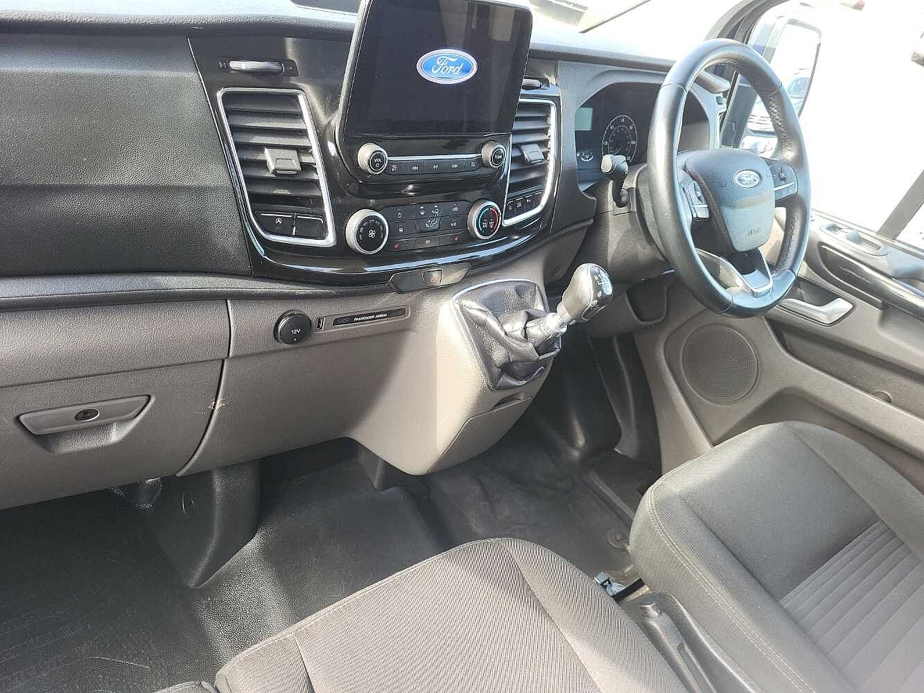 Ford Transit Custom 2.0TDCi (130PS)Eu6dT 300 L1H1 Panel