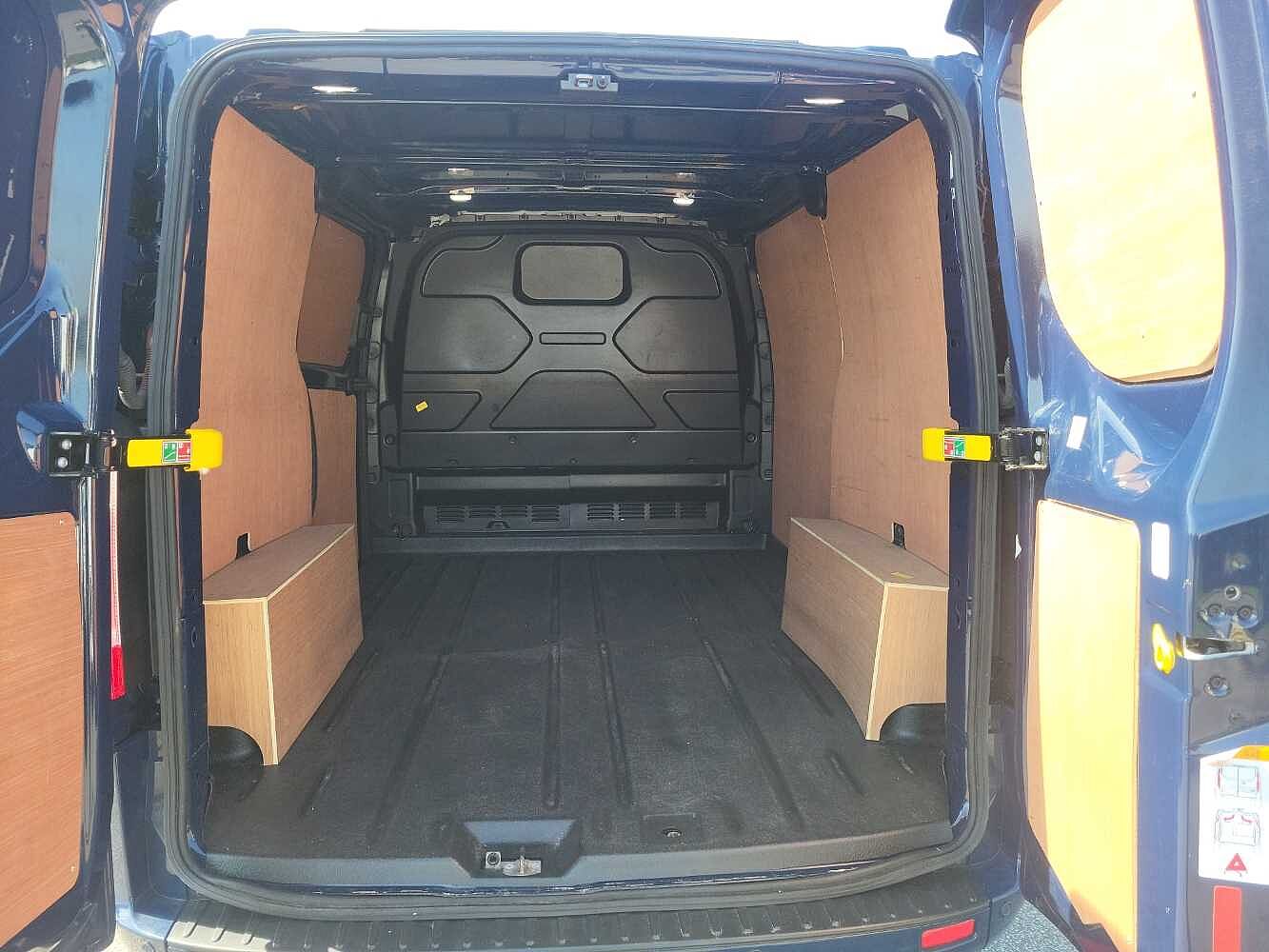 Ford Transit Custom 2.0TDCi (130PS)Eu6dT 300 L1H1 Panel