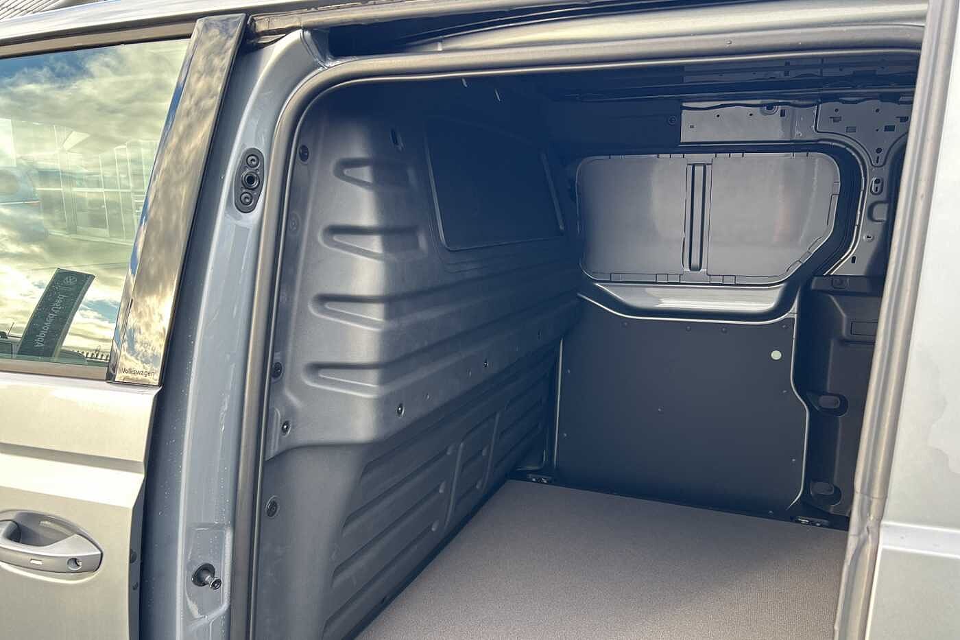 Volkswagen ID. Buzz Cargo Commerce SWB 77kWh 204PS Automatic