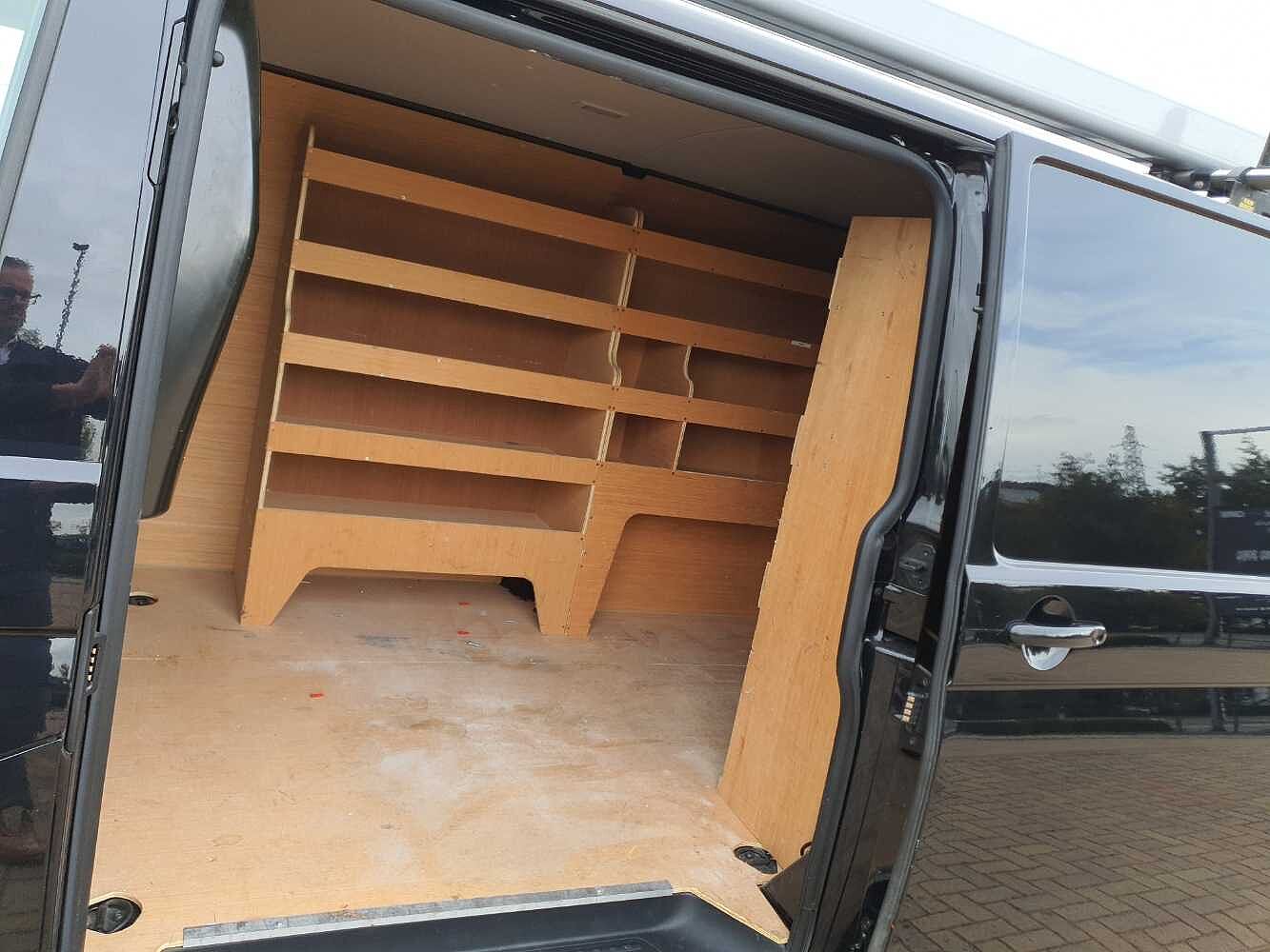 Volkswagen Transporter T28 Panel van Highline SWB 150 PS 2.0 TDI 6sp Manual