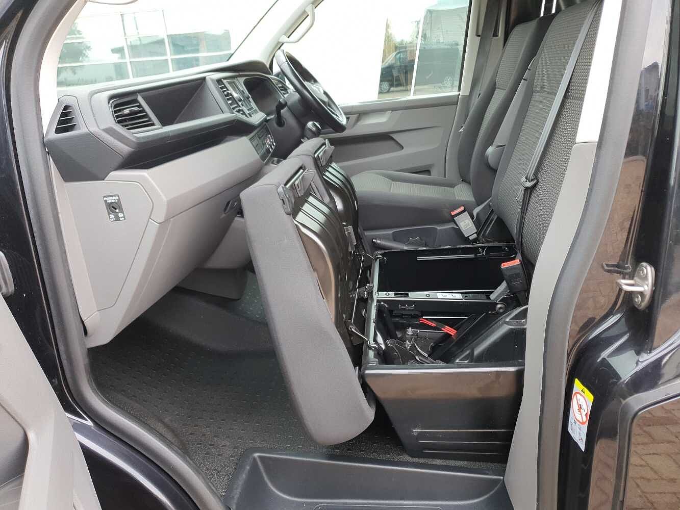 Volkswagen Transporter T28 Panel van Highline SWB 150 PS 2.0 TDI 6sp Manual