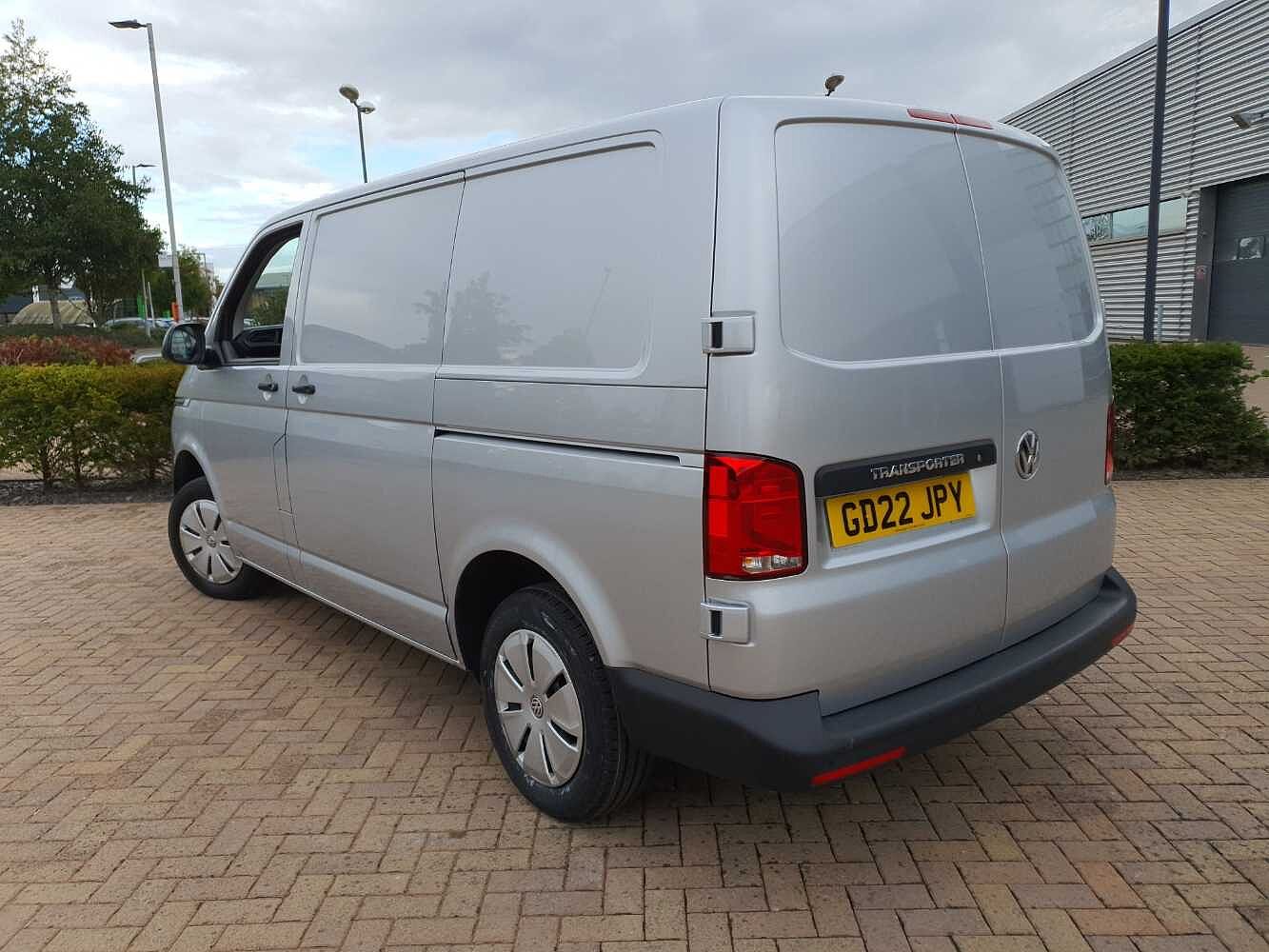 Volkswagen Transporter T28 Panel van Startline SWB 110 PS 2.0 TDI 5sp Manual
