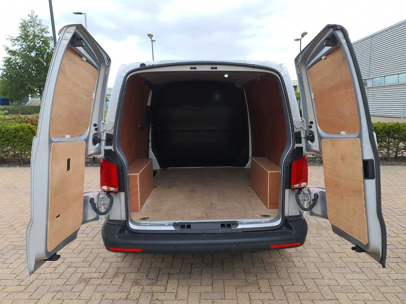 Volkswagen Transporter T28 Panel van Startline SWB 110 PS 2.0 TDI 5sp Manual