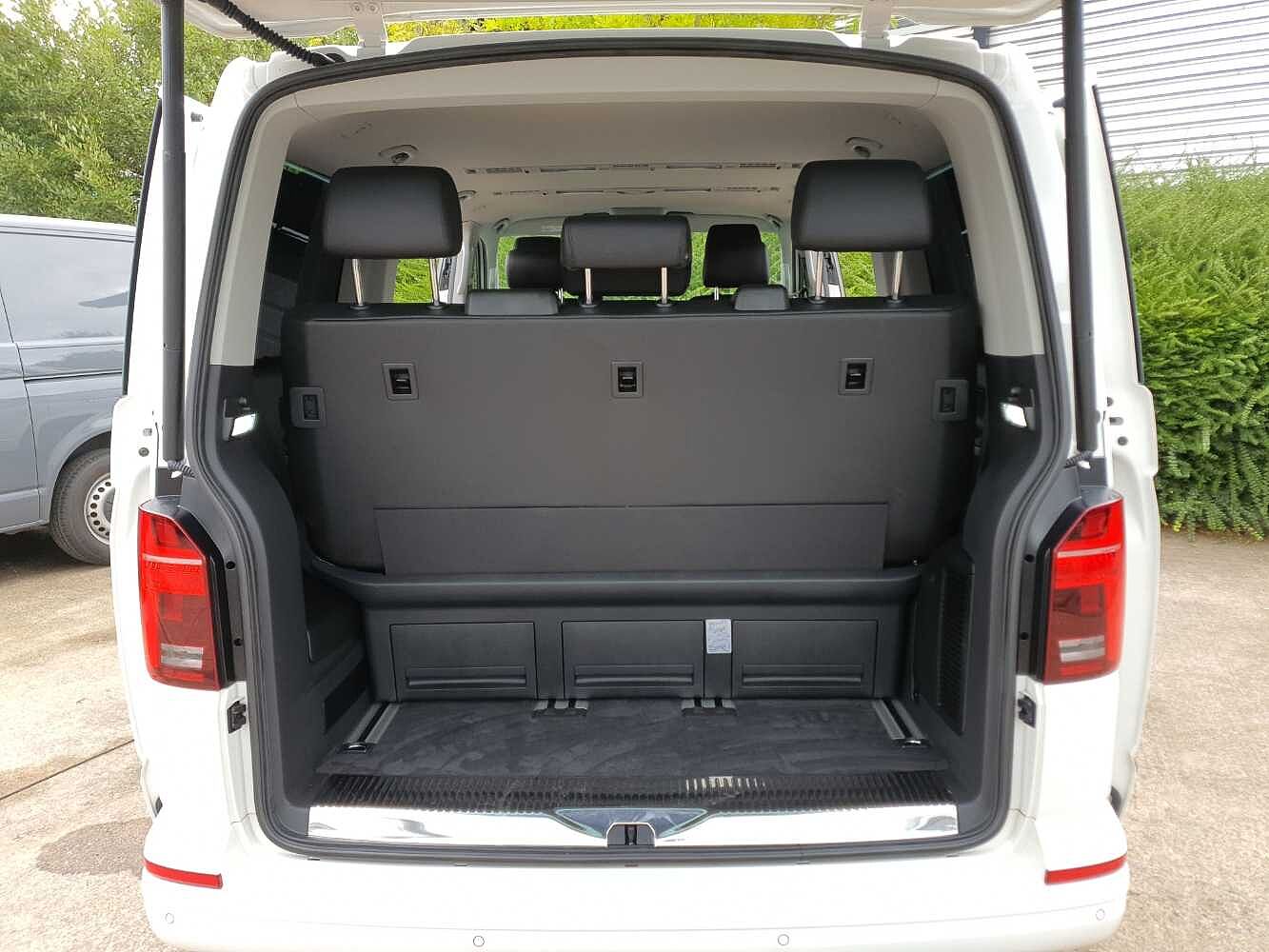 Volkswagen Caravelle Executive SWB 150 PS 2.0 TDI 7sp DSG