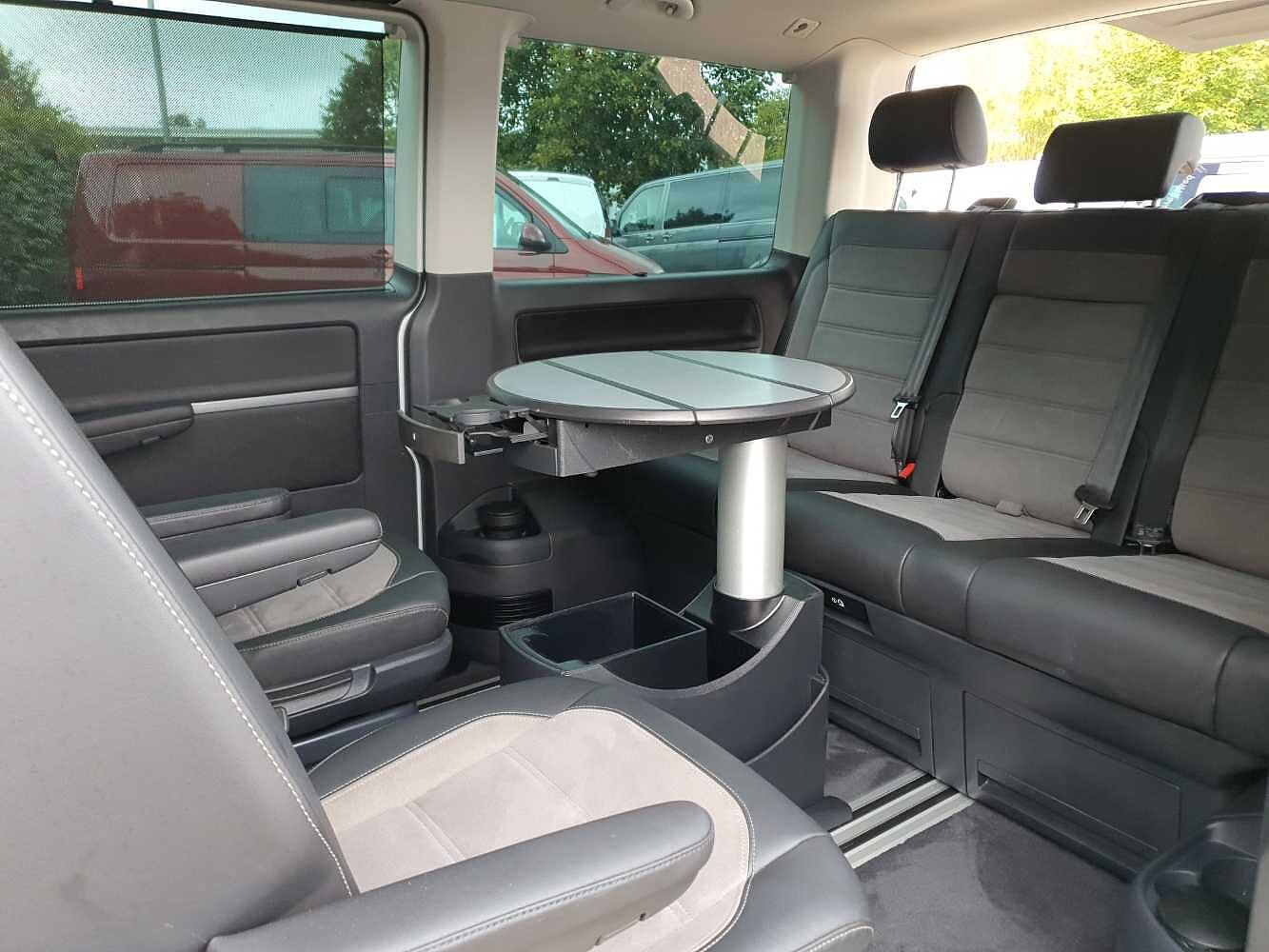 Volkswagen Caravelle Executive SWB 150 PS 2.0 TDI 7sp DSG