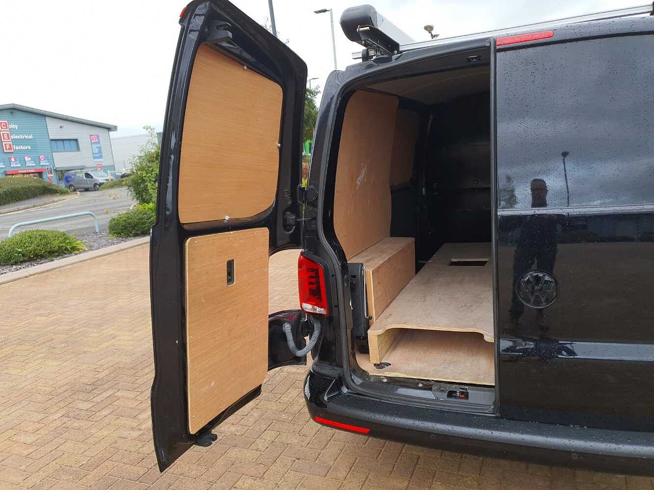 Volkswagen Transporter T28 Panel van Highline SWB 150 PS 2.0 TDI 6sp Manual