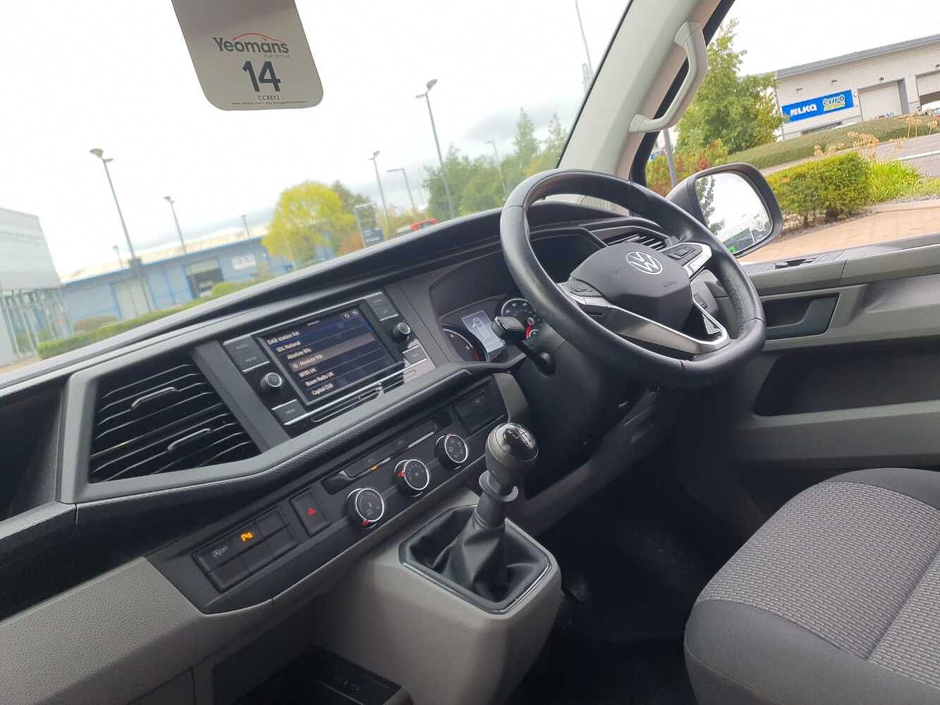 Volkswagen Transporter T28 Panel van Highline SWB 150 PS 2.0 TDI 6sp Manual