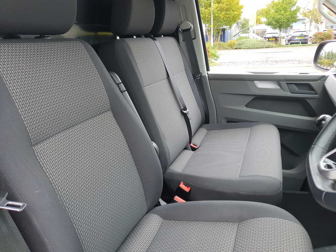 Volkswagen Transporter T28 Panel van Highline SWB 150 PS 2.0 TDI 6sp Manual