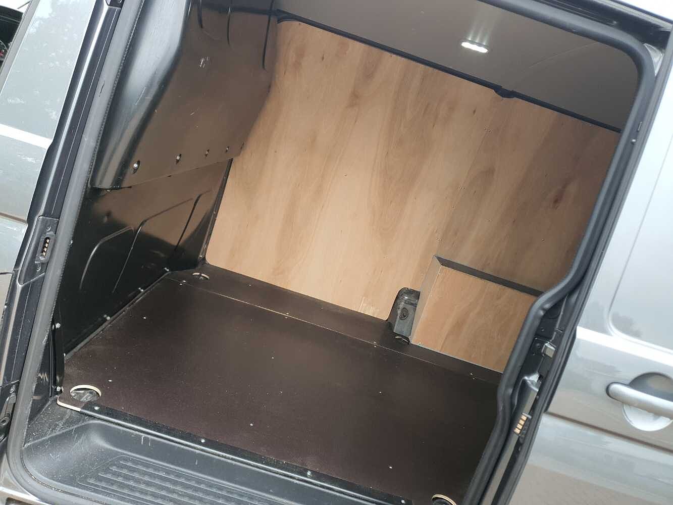 Volkswagen Transporter T28 Panel van Highline SWB 150 PS 2.0 TDI 6sp Manual