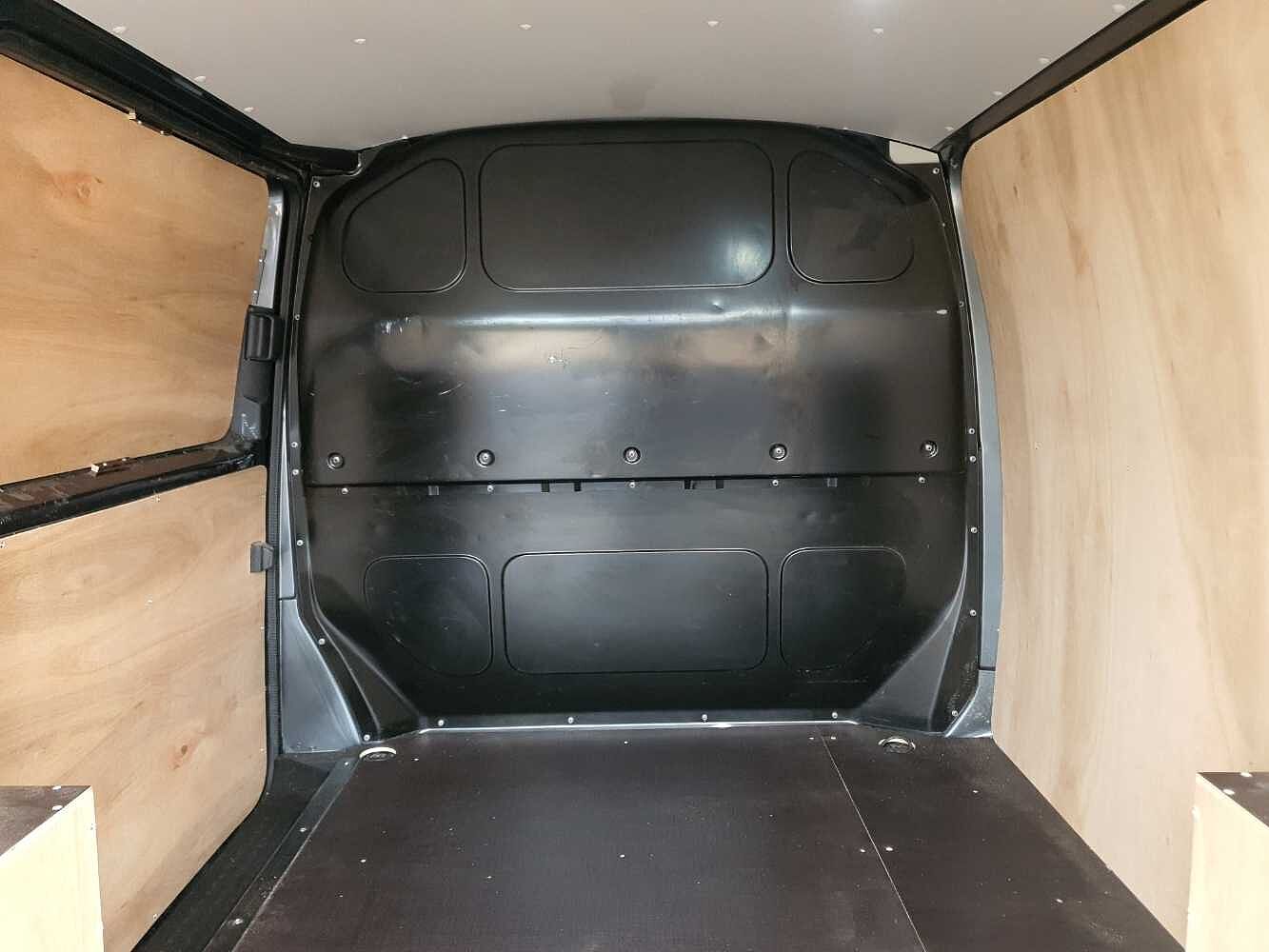 Volkswagen Transporter T28 Panel van Highline SWB 150 PS 2.0 TDI 6sp Manual