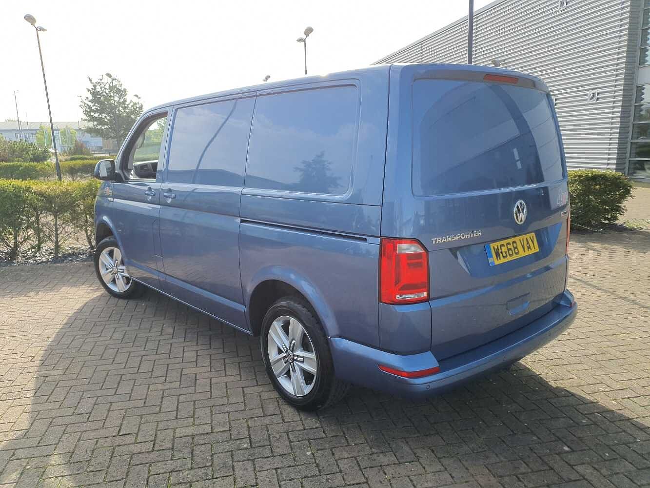 Volkswagen Transporter T32 Panel van Highline SWB EU6 204 PS 2.0 TDI BMT 7sp DSG 4MOTION