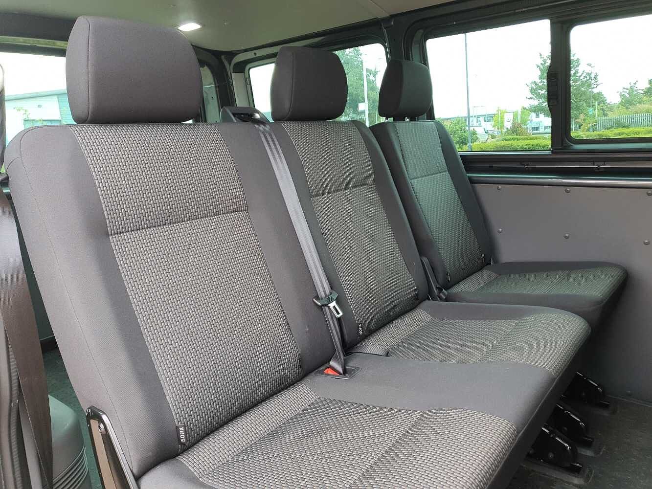 Volkswagen Transporter T30 Kombi Highline SWB 150 PS 2.0 TDI 7sp DSG