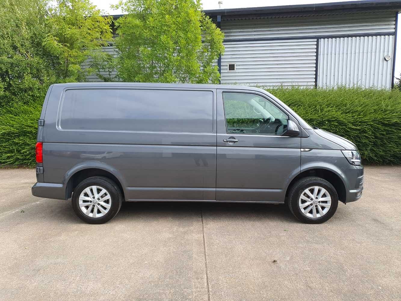 Volkswagen Transporter T30 Panel van Highline SWB 150 PS 2.0 TDI BMT 6sp Manual