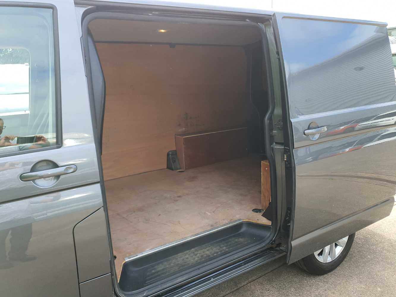 Volkswagen Transporter T30 Panel van Highline SWB 150 PS 2.0 TDI BMT 6sp Manual