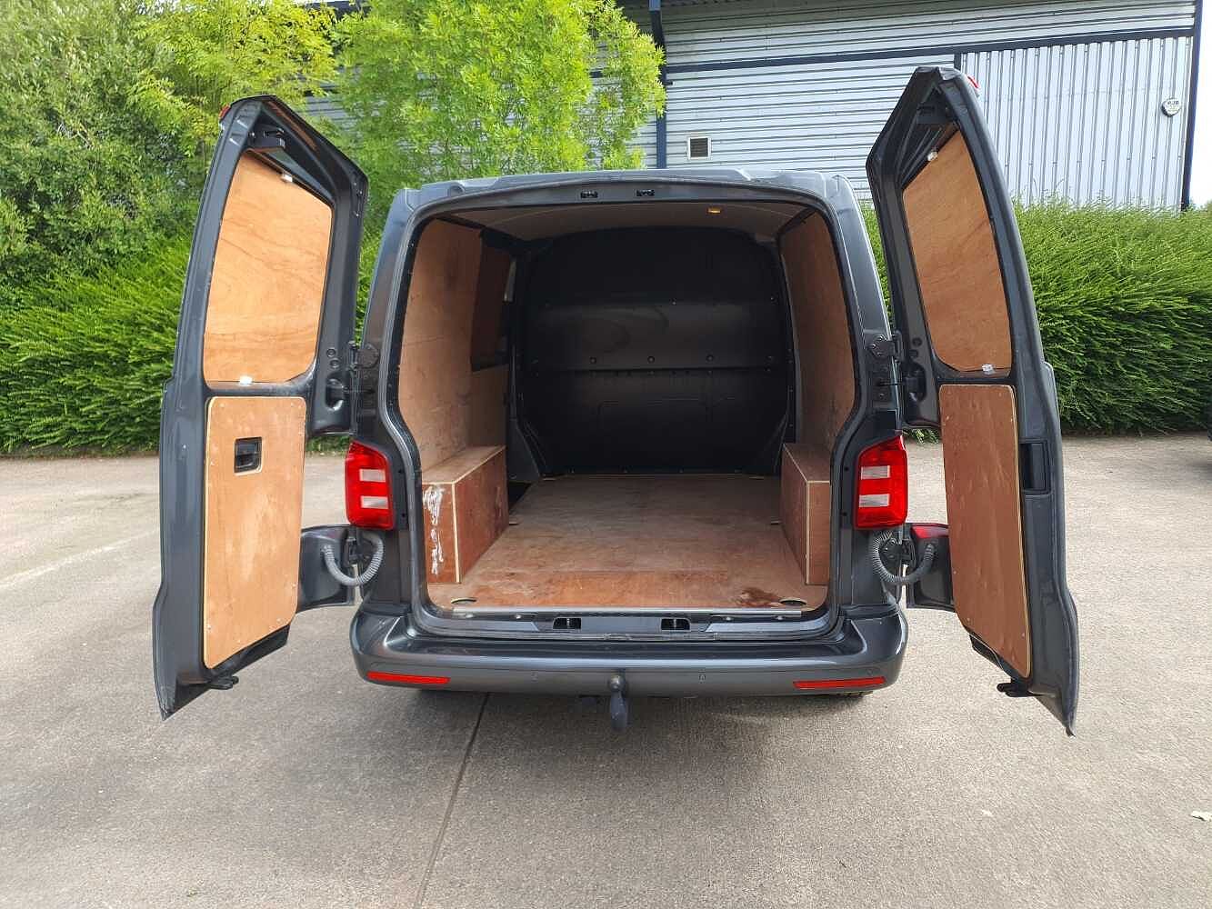 Volkswagen Transporter T30 Panel van Highline SWB 150 PS 2.0 TDI BMT 6sp Manual