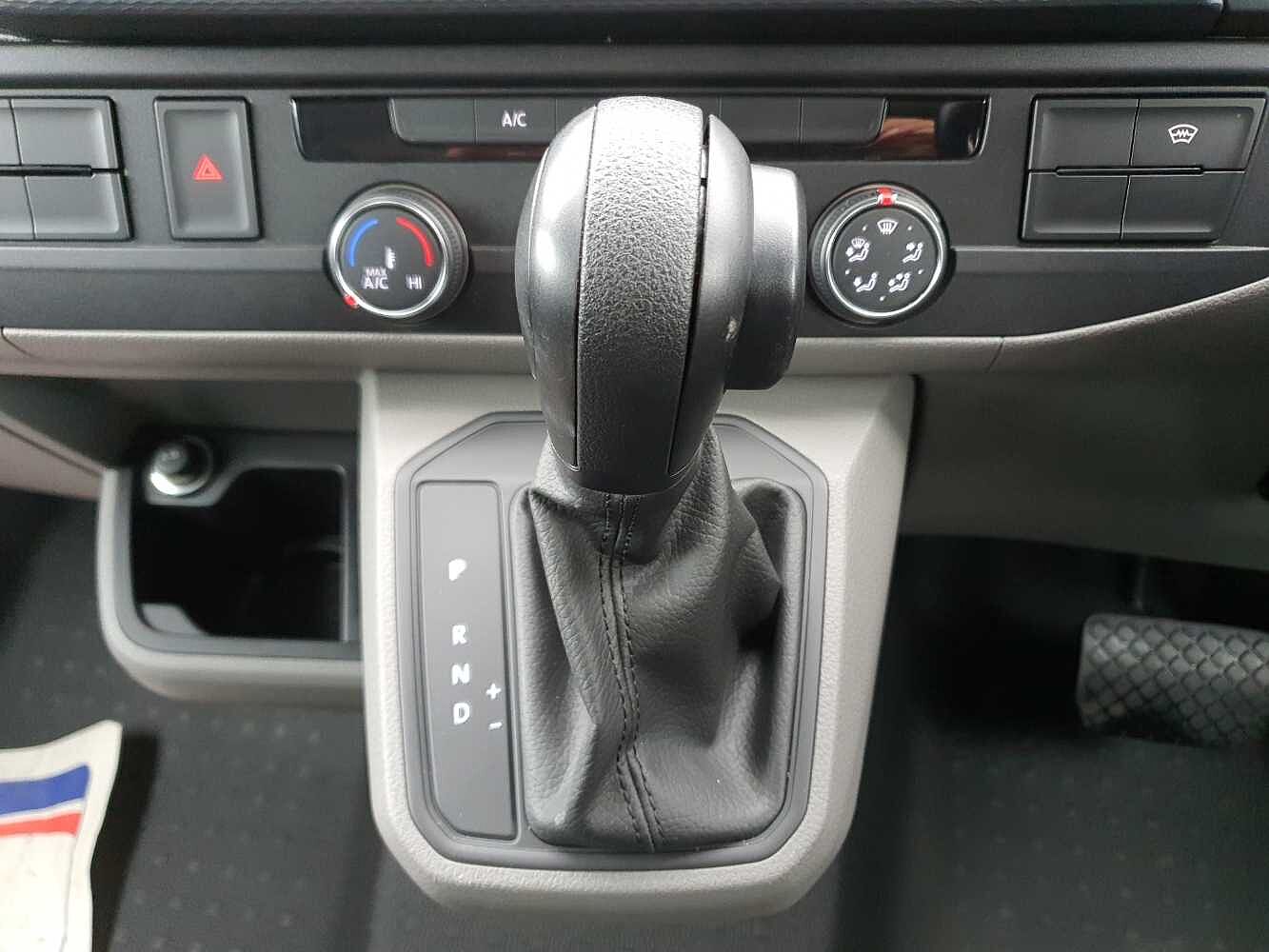 Volkswagen Transporter Kombi 2.0TDI 150 T32 Highline BMT SWB