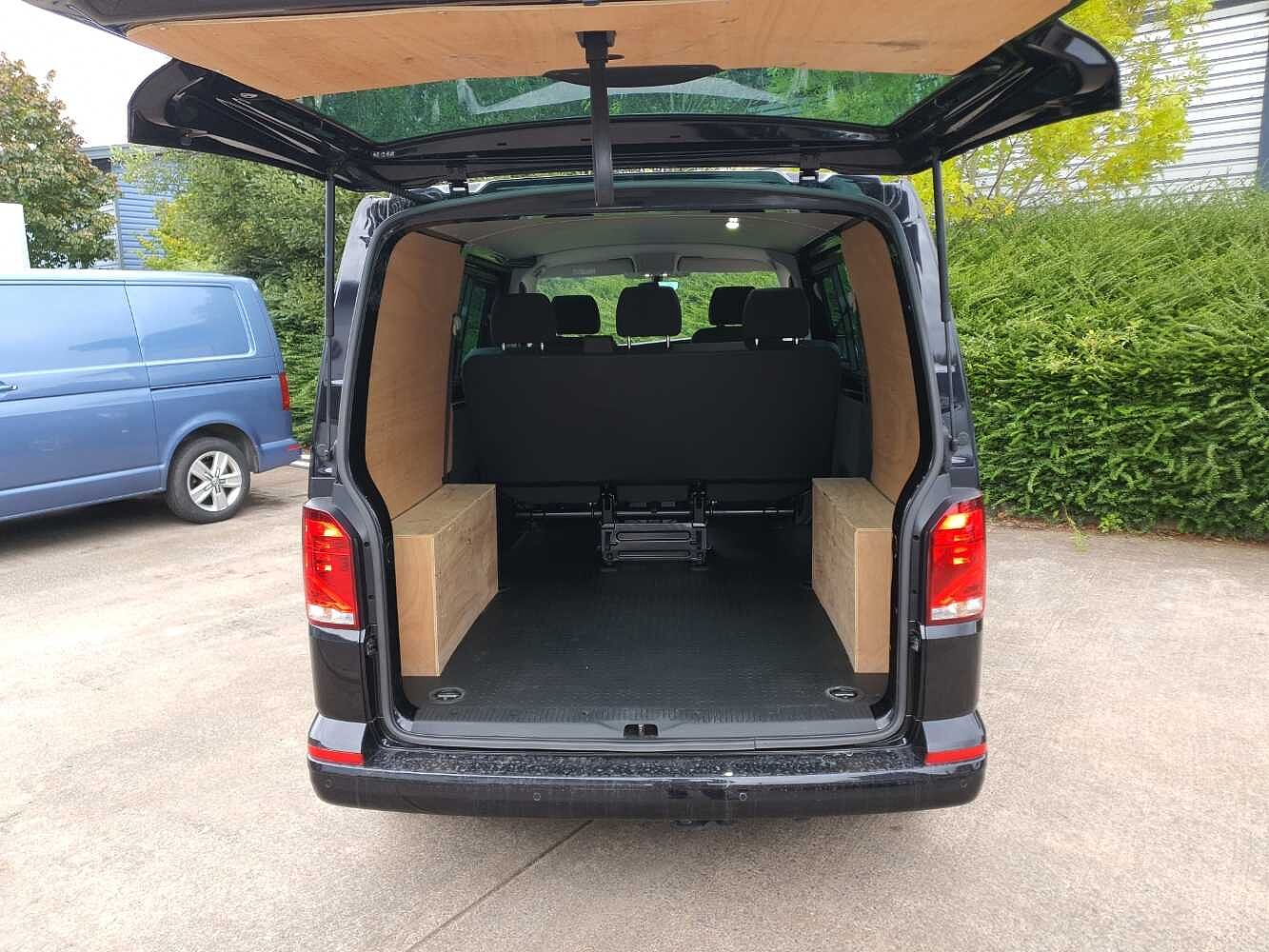 Volkswagen Transporter Kombi 2.0TDI 150 T32 Highline BMT SWB